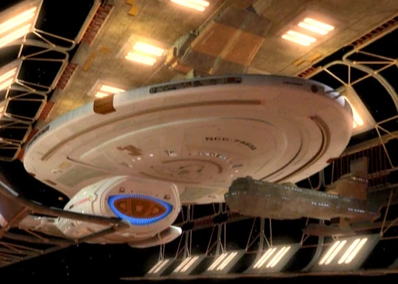 USS Voyager im Trockendock der Utopia Planitia Flottenwerft 2371