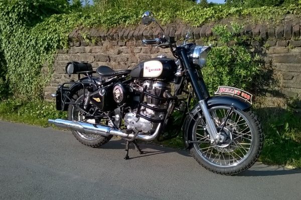 royal-enfield-bullet-c5-im-wandel-017E179658E-50AE-B441-D9A4-333E618344A0.jpg