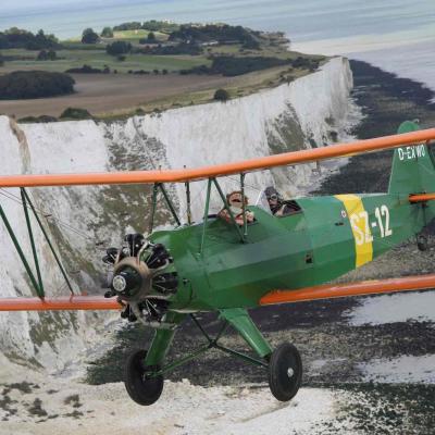 Wallpaper Warbird 028