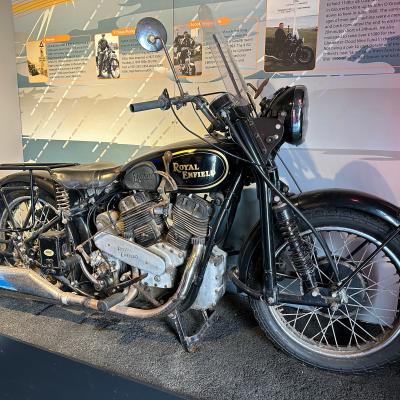 Wallpaper British Bike 059